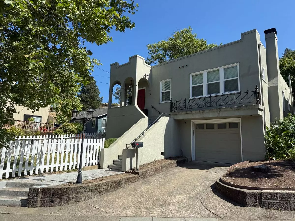 15 Octavia Street