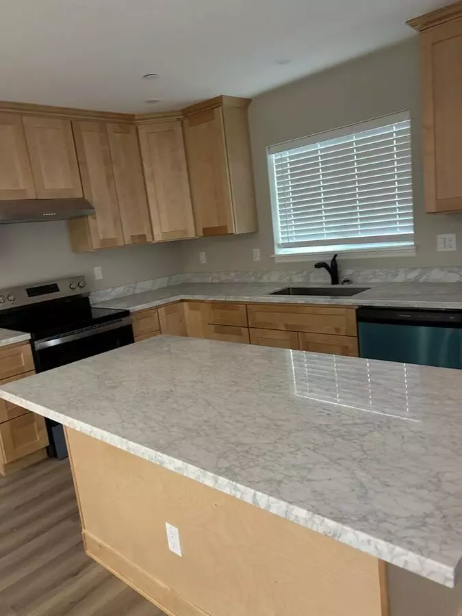 224 Brittain Ln Santa Rosa, CA 95401