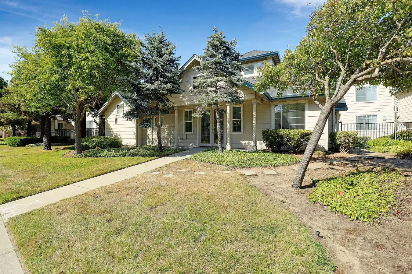 1400 El Camino Real #231