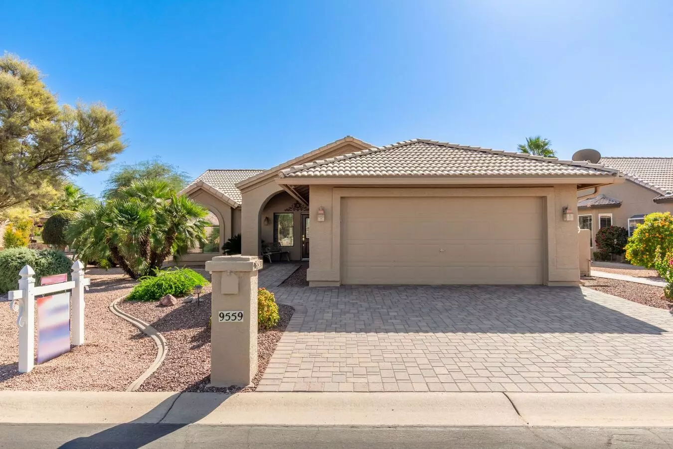 9559 East Sunburst Drive