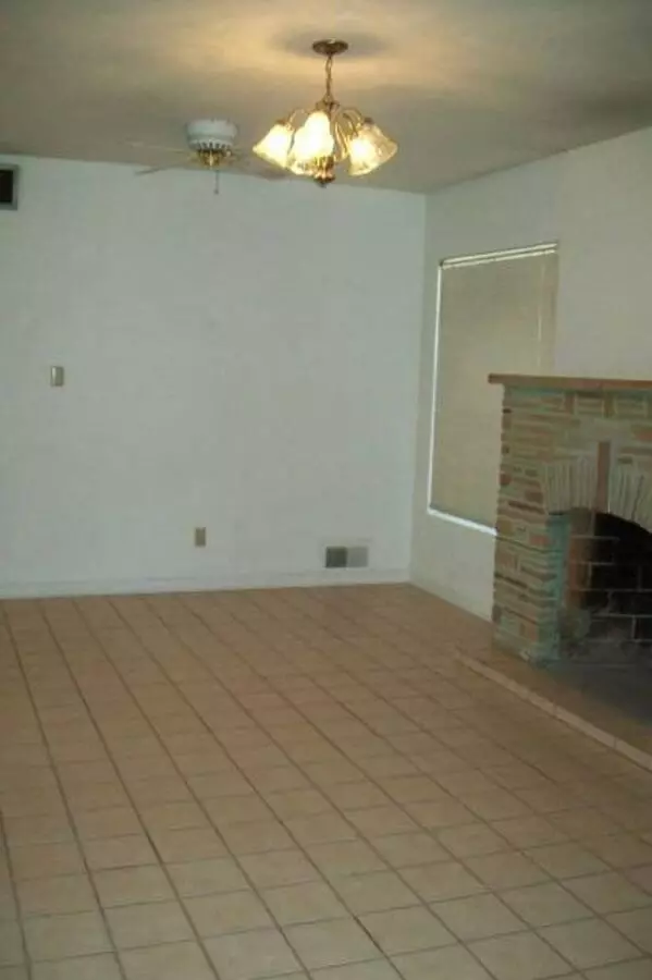 1409 S Mill