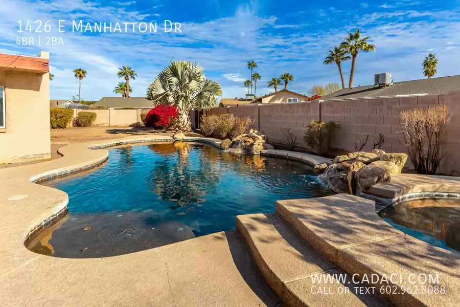 1426 East Manhatton Drive