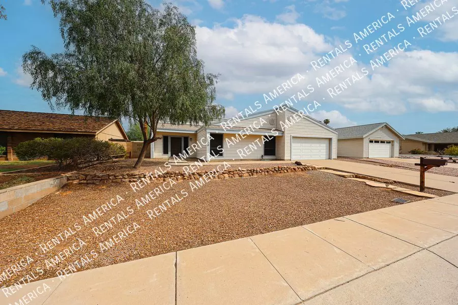 1716 East Redfield Road