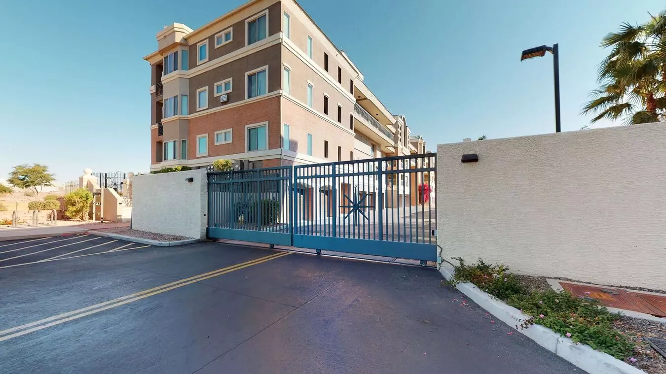 435 W RIO SALADO Parkway