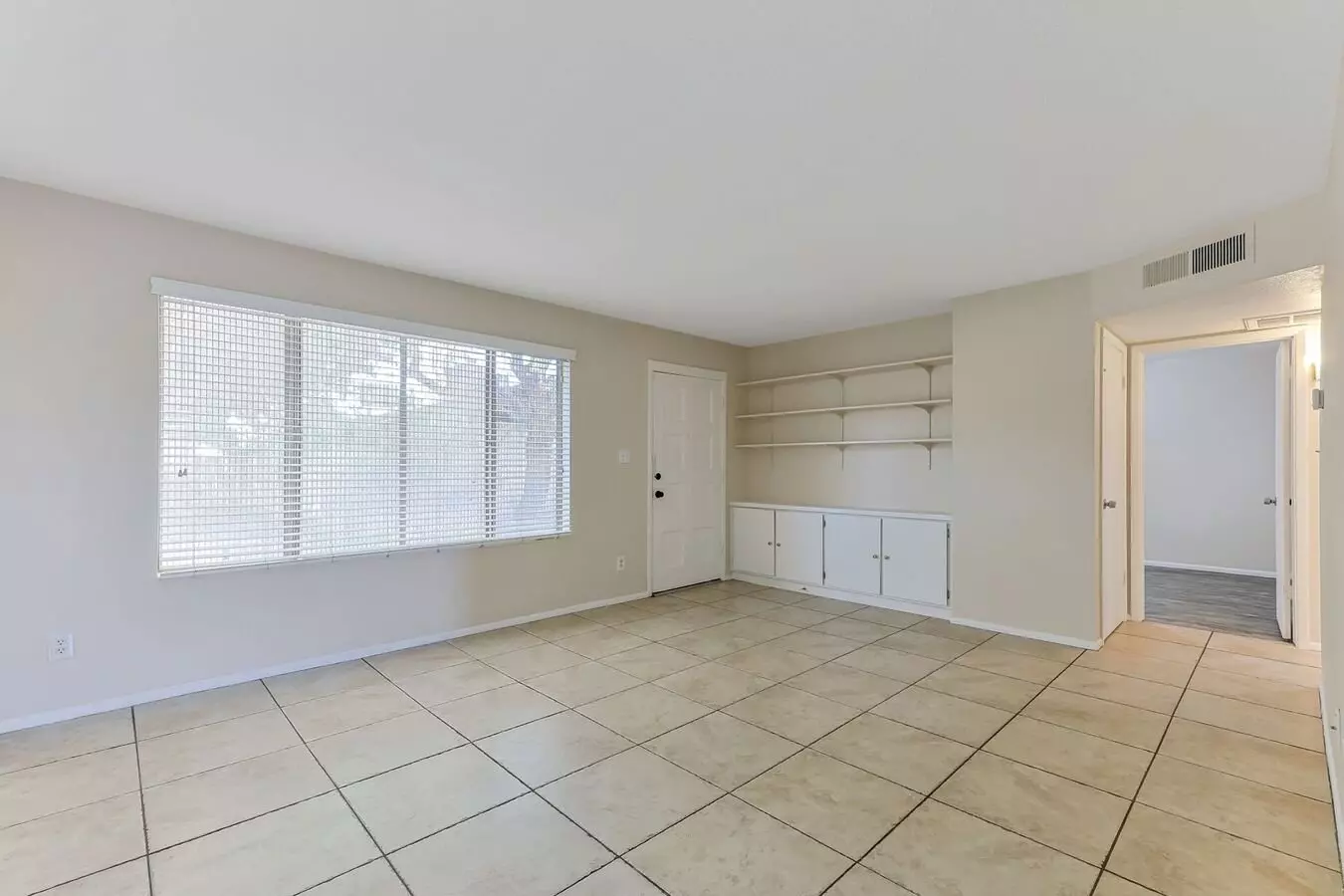 5105 South Lane
