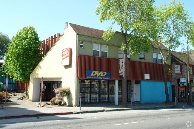 1482 University Avenue