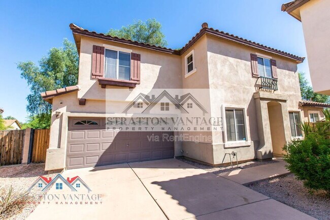 2185 N Mosley Dr