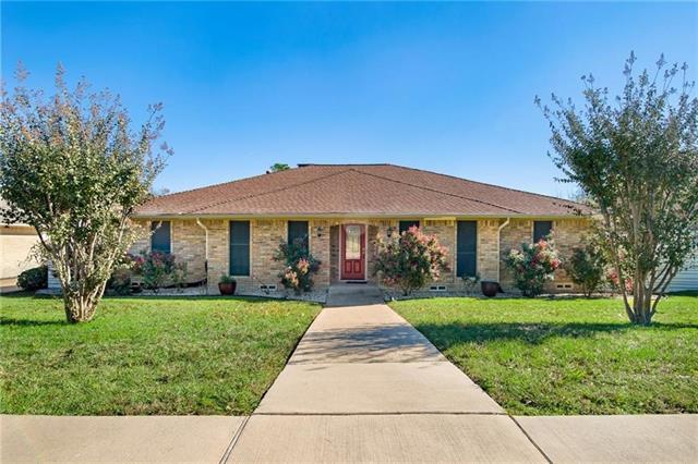 1310 Pecan Valley Dr Garland, TX 75043