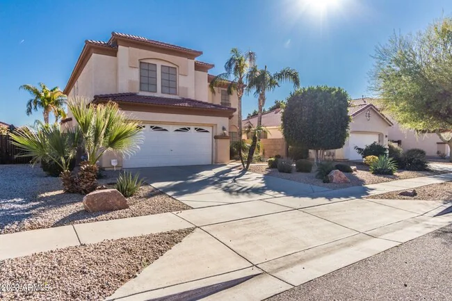 4815 N 96th Ln Phoenix, AZ 85037