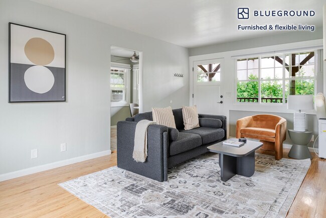 317 Hawthorne Ave Palo Alto, CA 94301