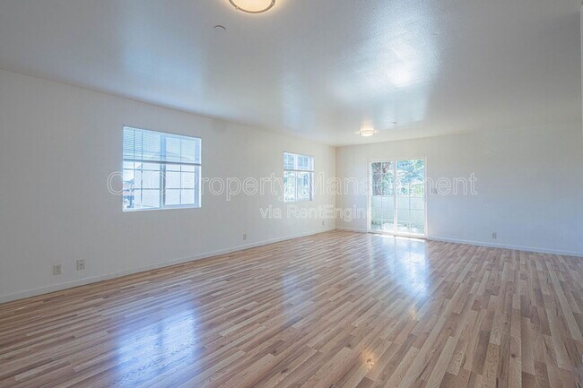 15 Dolores Ave Watsonville, CA 95076