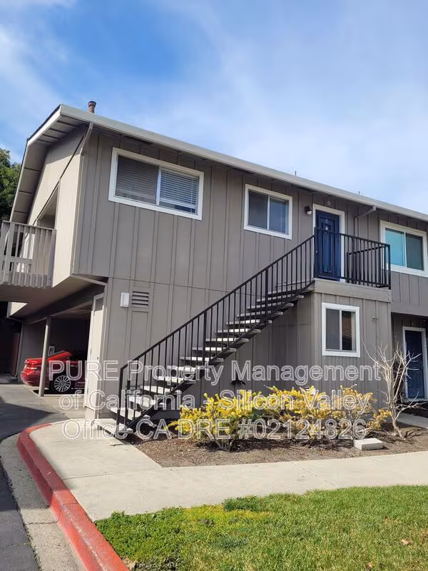 1095 D Reed Ave.
