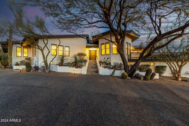 6831 E Stagecoach Pass Carefree, AZ 85377
