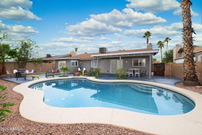 6915 E Sandra Terrace Scottsdale, AZ 85254
