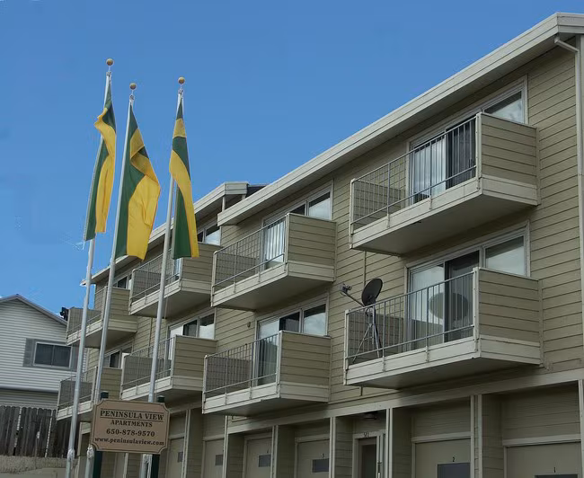Peninsula View Apartments