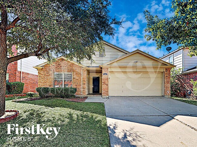 208 Amber Ridge Dr Arlington, TX 76002