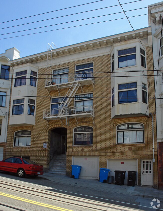 1230 Hyde Street (744r)