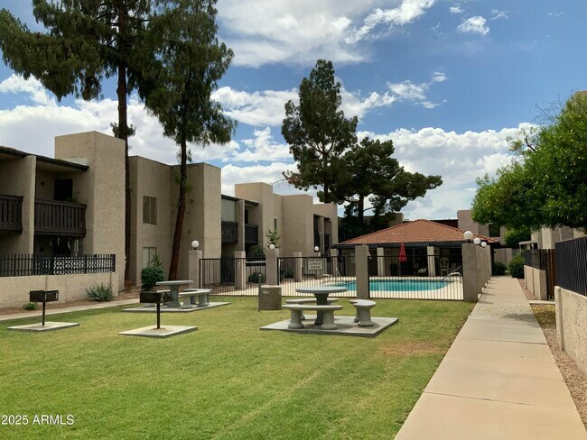 1927 E Hampton Ave Mesa, AZ 85204