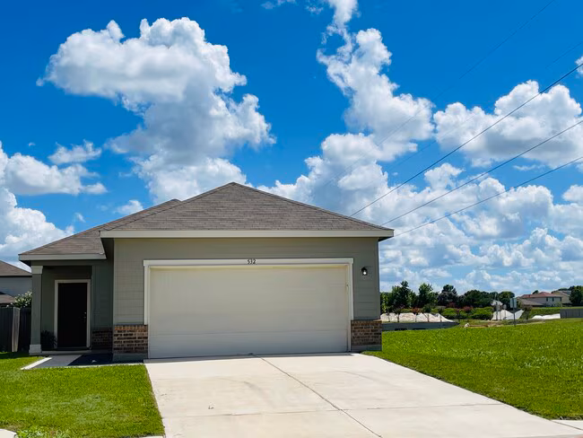 532 Peony Ct Jarrell, TX 76537
