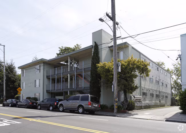 Claremont Park Apartments