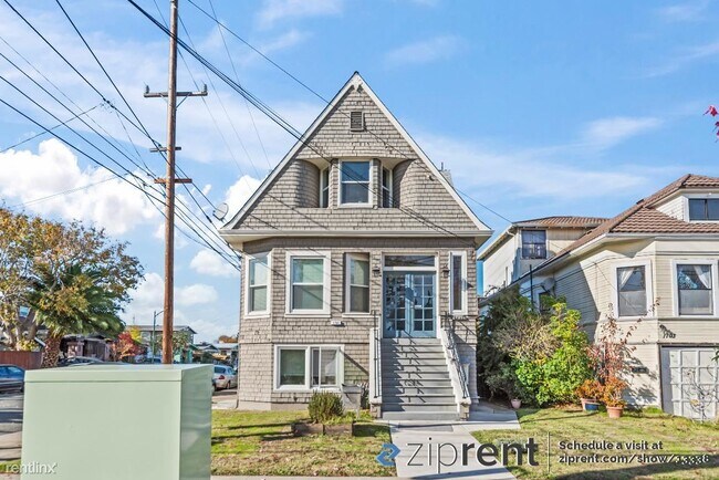 1701 Broadway