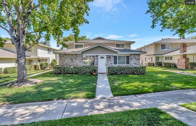 4770 Hatfield Walkway