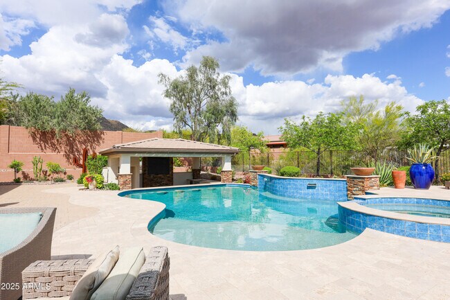 42405 N Harbour Town Ct Anthem, AZ 85086