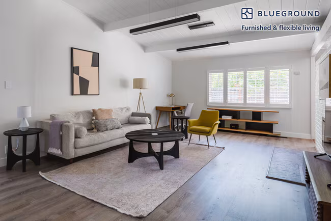 1772 Eisenhower St San Mateo, CA 94403