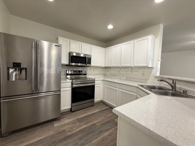 2809 N 107th Dr Avondale, AZ 85392