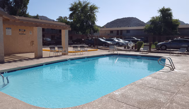 Foothills Court Apartments