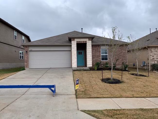 6705 Loretta White Ln Austin, TX 78744