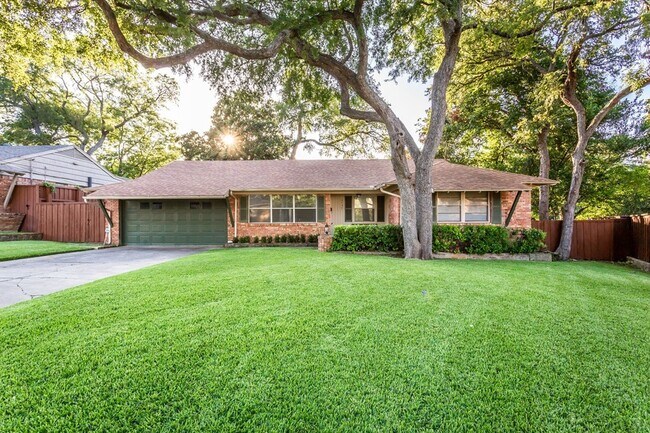 6737 Lakefair Cir Dallas, TX 75214