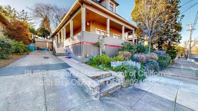 407 Kentucky St Petaluma, CA 94952