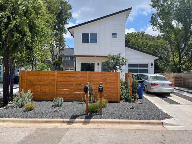 5008 Lott Ave Austin, TX 78721