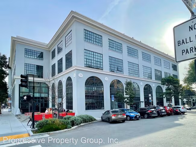 1 S Park St # U398DR