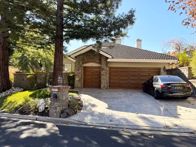Perfect Shape Blackhawk Single Family in Danville
