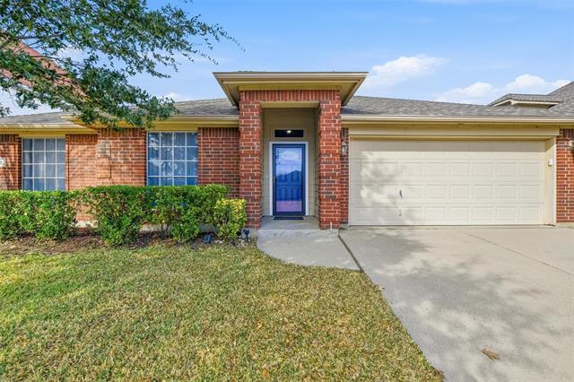 835 Evergreen Ln Burleson, TX 76028