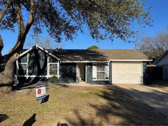 3356 P Ave Plano, TX 75074