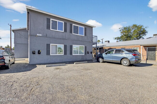 1110 N 10th St Phoenix, AZ 85006