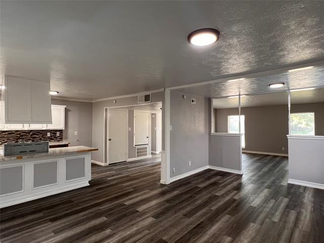 8506 Woodside Rd Rowlett, TX 75088