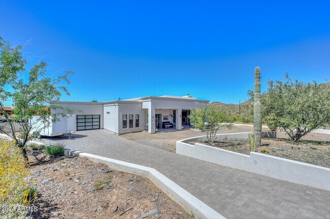 5861 E Cloud Rd Cave Creek, AZ 85331