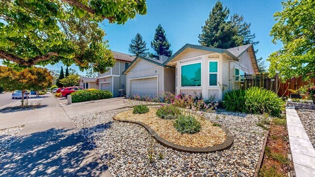 1107 Navarro St Santa Rosa, CA 95401