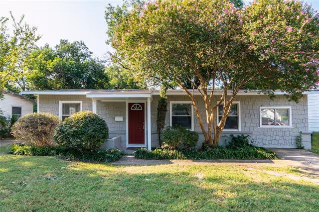 2124 Fenwick Drive