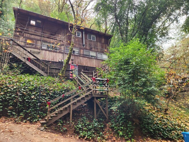 11075 Dell Ave Forestville, CA 95436