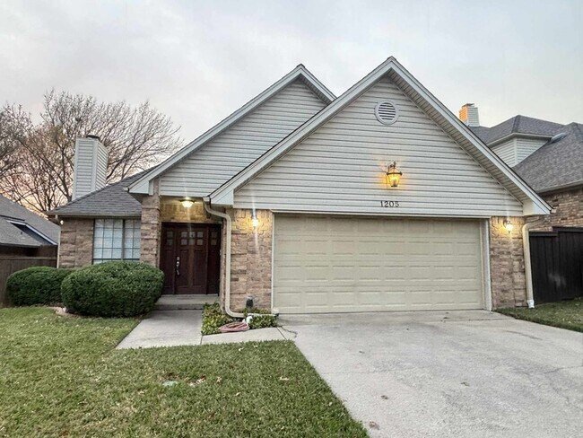 1205 Olde Towne Drive