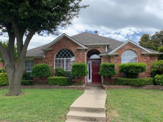 2210 Meredith Ln Garland, TX 75042