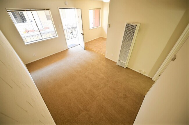 5390 Broadway, Oakland (Apartment)