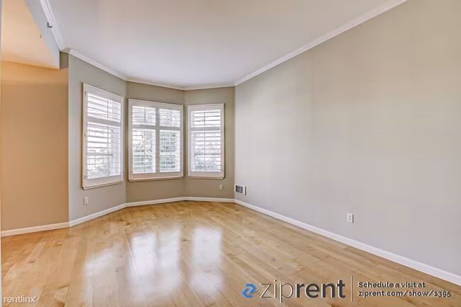 1101 Pacific Avenue, #203