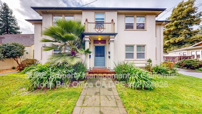 537 Humboldt St Santa Rosa, CA 95404