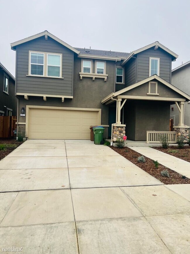 2817 Michalia Lane
